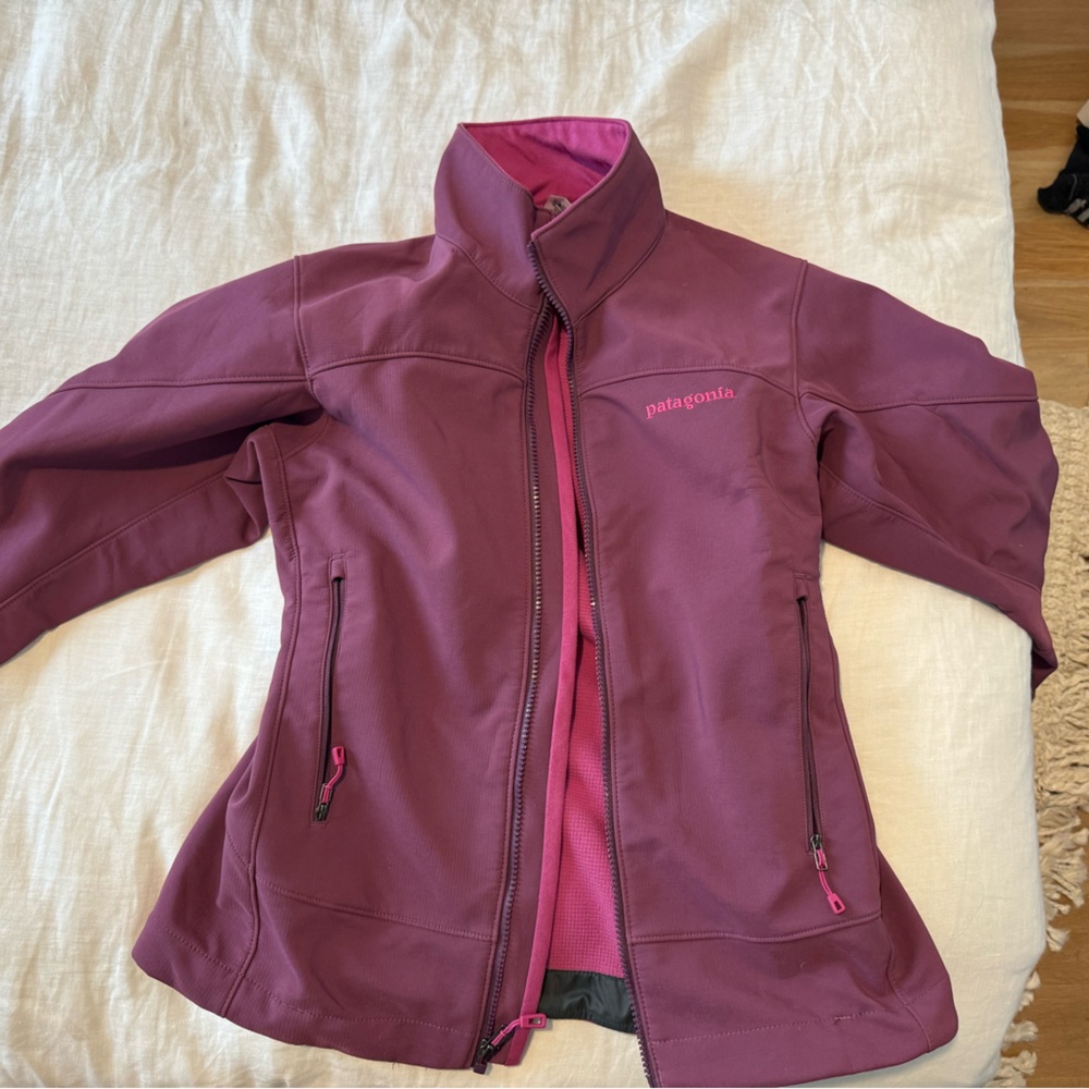 Patagonia insulated zip up jacket